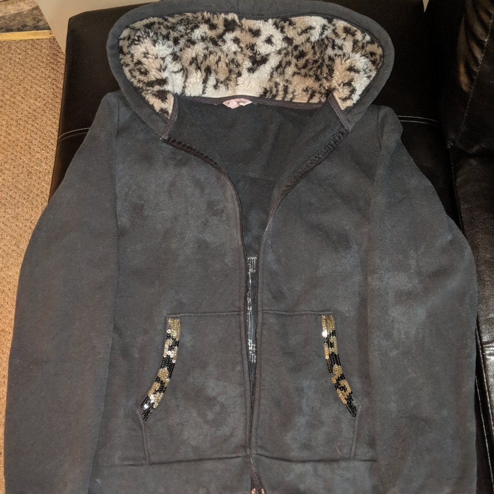 Zip up sweater